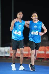 BIB: 42744, 2071, 43752
                            <button type="button" onclick="openModal(19764822)" class="btn btn-primary btn-sm float-right btn-popup" data-toggle="modal" data-target=".modal-high-quality">
                        <i class="fas fa-shopping-cart"></i> Add to Cart
                    </button>
                                            <button type="button" onclick="isThisMe(19764822, true)" class="btn btn-success btn-sm float-right btn-popup btn-isme hidden" data-toggle="tooltip" data-placement="bottom" title="นี่คือรูปของคุณใช่ไหม คลิกที่นี่เพื่อเอาเข้าอัลบั้ม">
                        <i class="fas fa-plus"></i> Add to album
                    </button>
                    <button type="button" onclick="isThisMe(19764822, false)" class="btn btn-warning btn-sm float-right btn-popup btn-isnotme hidden">
                        <i class="fas fa-ban"></i> Remove from album
                    </button>